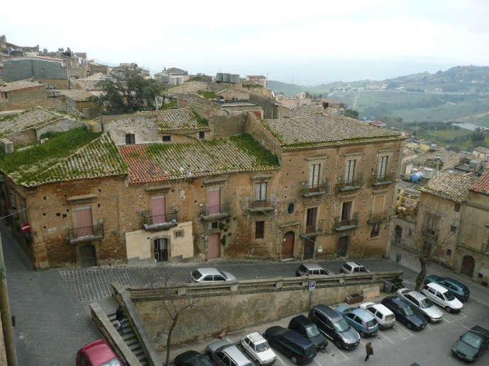 Veduta dall’alto del complesso Sturzo a Caltagirone